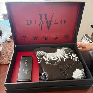 Blizzard Diablo 4 Hot Ones x Revenge Capsule LIMITED SZ XS BNWT 67/666
